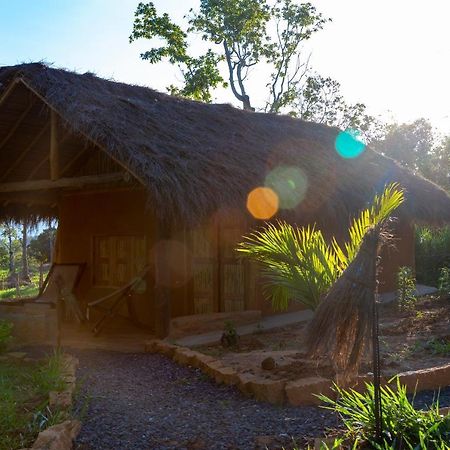 Nativo Glamping Hotel Баричара Екстериор снимка